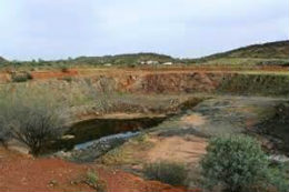 Thor mining secure a customer for their Molyhill tungsten resource north east of Alice Springs.
